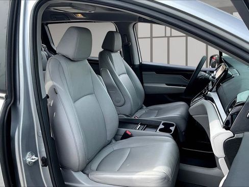 Certified 2024 Honda Odyssey Touring image 30