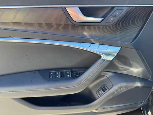 Used 2023 Audi A6 Premium Plus w/ Premium Plus Package image 11