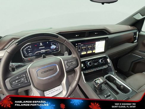 Used 2024 GMC Sierra 1500 Denali AWD/4WD image 19