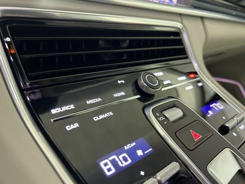 Certified 2023 Porsche Panamera 4S w/ Sportdesign Package image 35