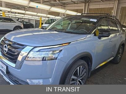Used 2022 Nissan Pathfinder Platinum w/ Cargo Package