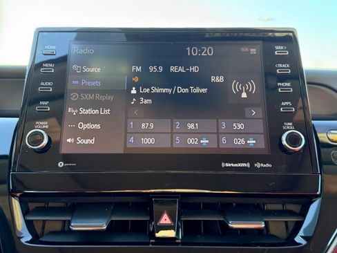 Used 2022 Toyota Camry XSE image 14