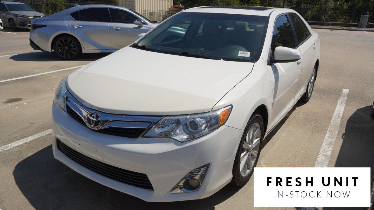 Used 2012 Toyota Camry XLE w/ Convenience Pkg FWD image 1