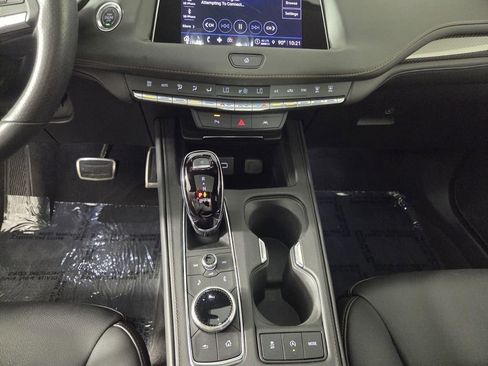 Used 2023 Cadillac XT4 Sport FWD image 13
