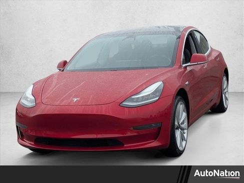 Used 2020 Tesla Model 3 Standard Range Plus image 1