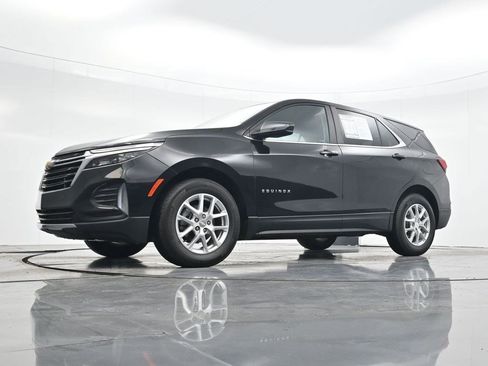 Used 2023 Chevrolet Equinox LT image 25