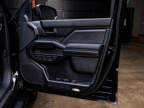 Used 2025 Toyota 4Runner SR5 image 33