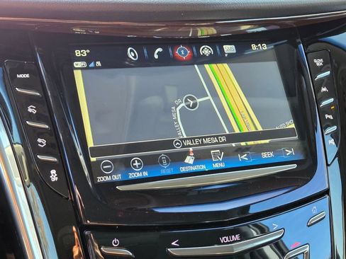Used 2019 Cadillac Escalade Premium Luxury w/ Escalade Sport Edition AWD/4WD image 36