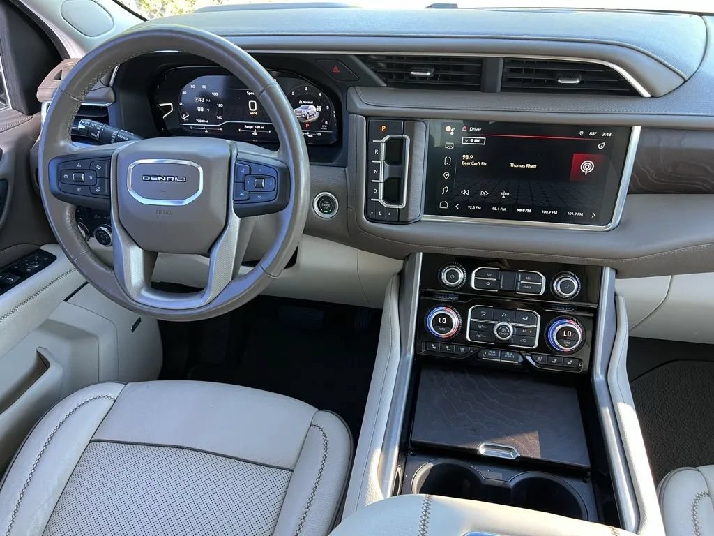 Used 2022 GMC Yukon Denali AWD/4WD image 22