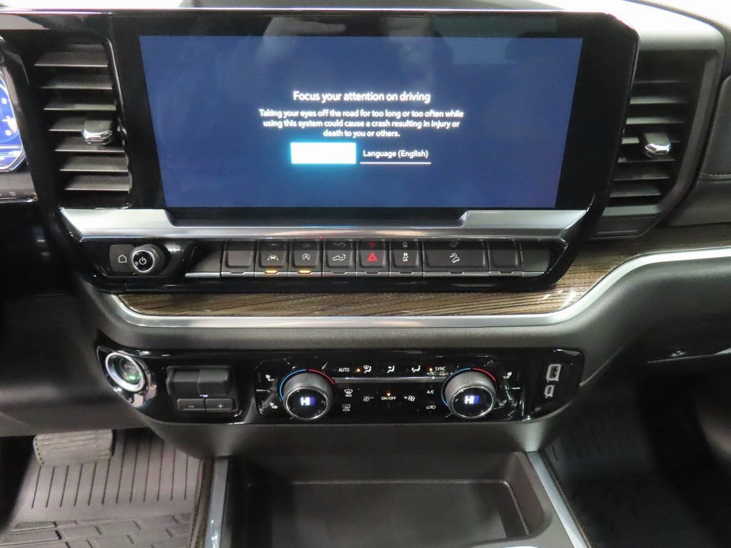 Used 2025 Chevrolet Silverado 1500 RST w/ Z71 Off-Road Package AWD/4WD image 14