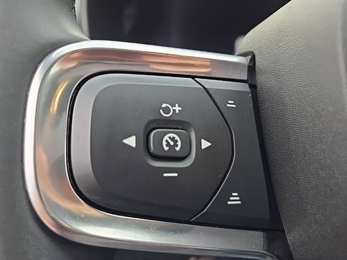 Certified 2023 Volvo C40 P8 Recharge Plus w/ Climate Package image 28