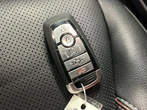 Used 2023 Ford F150 Lariat AWD/4WD image 34
