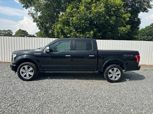 Used 2017 Ford F150 Platinum w/ Equipment Group 701A Luxury AWD/4WD image 2