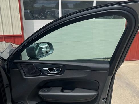 Used 2020 Volvo XC60 T6 Inscription image 14