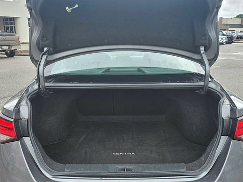 Used 2024 Nissan Sentra S FWD image 16