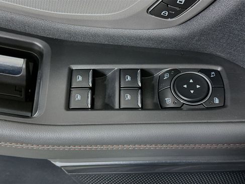 Used 2025 Ford Expedition Active image 14