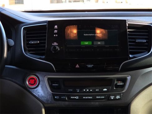 Used 2020 Honda Pilot EX-L image 11