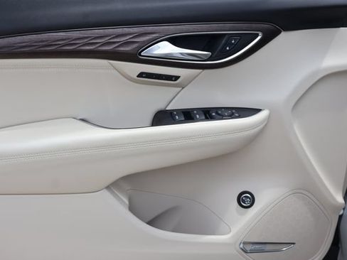 Used 2023 Buick Envision Avenir AWD/4WD image 12