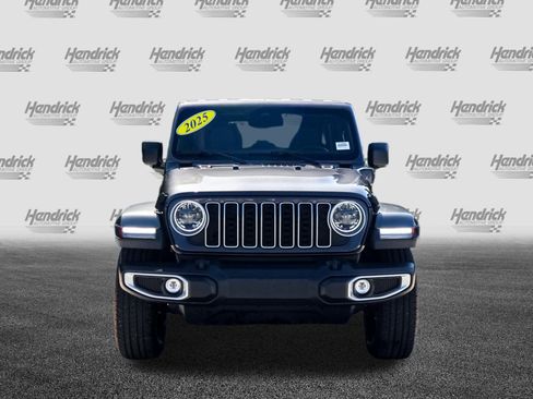 Used 2025 Jeep Wrangler Unlimited Sahara AWD/4WD image 3