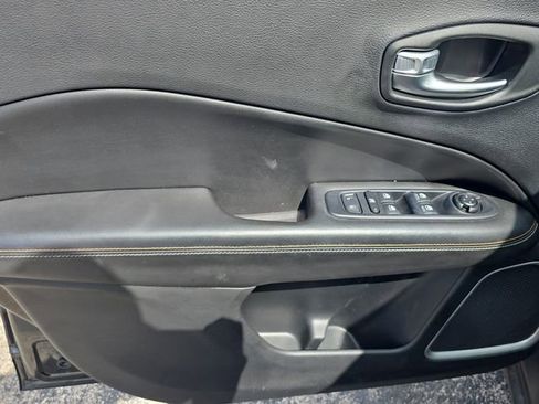 Used 2021 Jeep Compass Sport FWD image 16