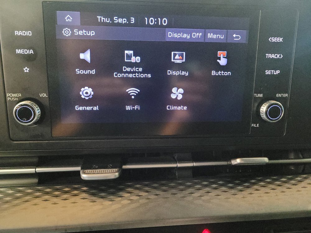 Used 2022 Kia Carnival LX FWD image 25