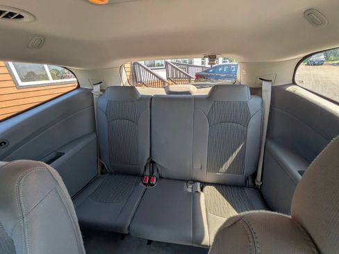 Used 2015 Chevrolet Traverse LT FWD image 28