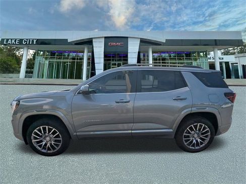 Used 2026 GMC Terrain Denali image 6