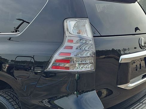 Used 2020 Lexus GX 460 Premium image 40