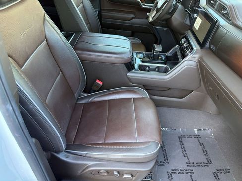 Used 2023 GMC Sierra 1500 Denali RWD image 23