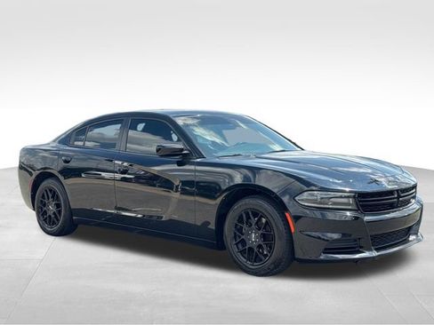 Used 2019 Dodge Charger SXT RWD image 7