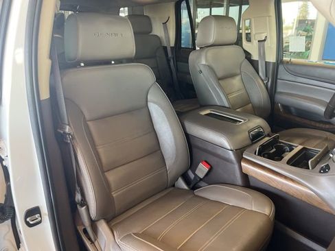Used 2019 GMC Yukon Denali w/ Denali Ultimate Package image 21