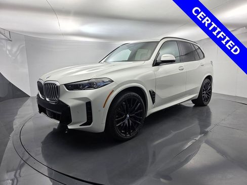 Used 2024 BMW X5 xDrive40i w/ M Sport Package image 8