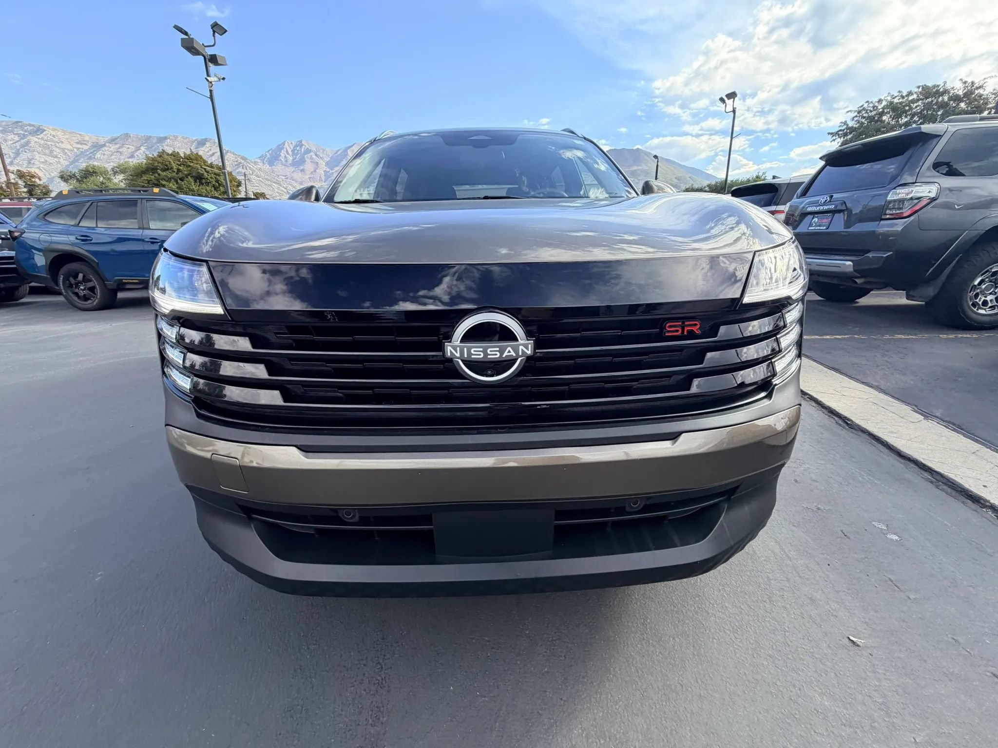 Used 2025 Nissan Kicks SR AWD/4WD image 8