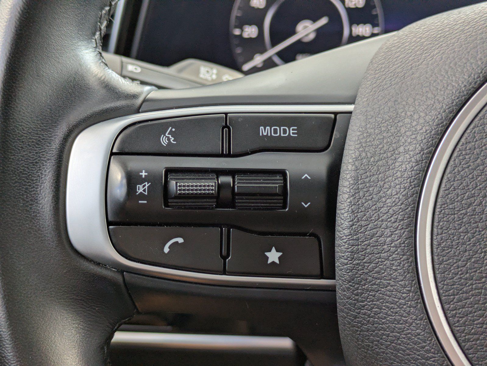 Certified 2025 Kia Sportage SX FWD image 22