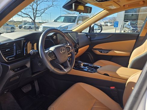 Used 2025 Lexus NX 350 AWD w/ Luxury Package image 10