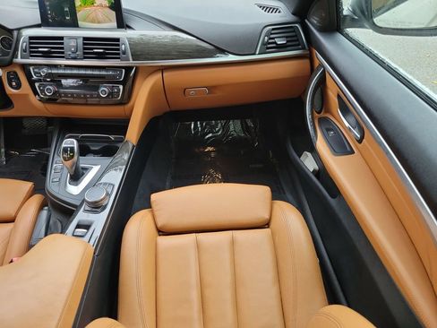 Used 2018 BMW 440i Convertible image 18