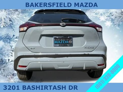 Used 2023 Nissan Kicks SV image 11