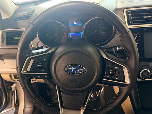 Used 2018 Subaru Outback 2.5i Premium AWD/4WD image 17