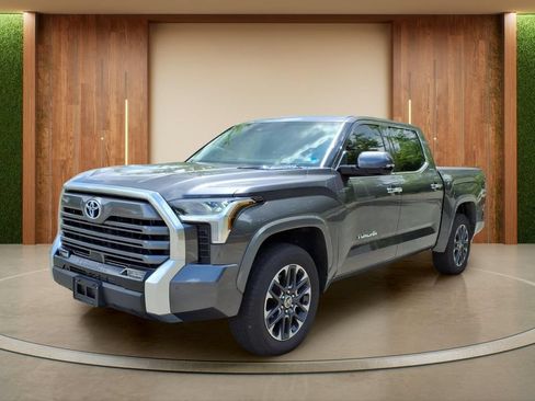 Used 2023 Toyota Tundra Limited AWD/4WD image 29