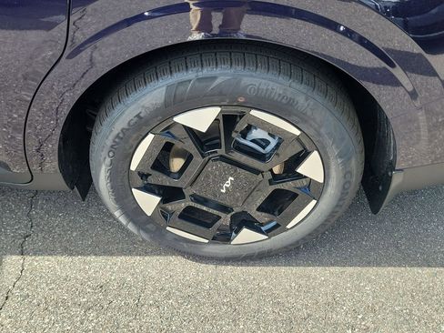 New 2026 Kia Carnival EX FWD image 38