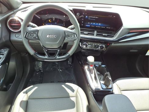 New 2026 Chevrolet Trax RS image 9