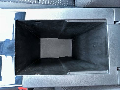 Used 2025 Chevrolet Equinox LT image 23