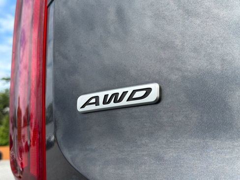 Used 2022 Kia Telluride S AWD/4WD image 19