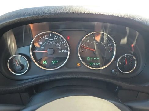 Used 2018 Jeep Wrangler Unlimited Sahara AWD/4WD image 23