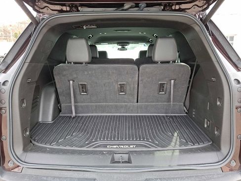Used 2023 Chevrolet Traverse LT image 27