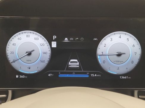 Used 2024 Hyundai Elantra SEL image 23