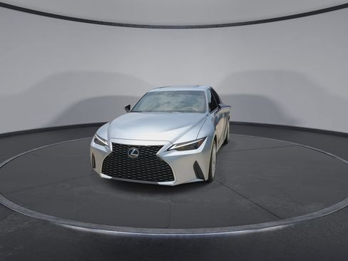 Used 2024 Lexus IS 300 w/ Comfort Package RWD image 4