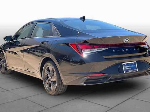 Used 2023 Hyundai Elantra SEL FWD image 12