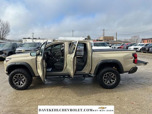 Used 2024 Chevrolet Colorado ZR2 image 27