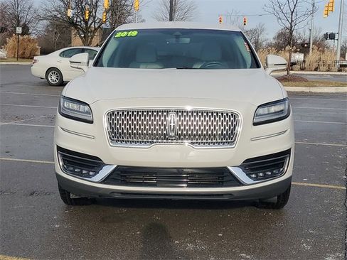 Used 2019 Lincoln Nautilus Select image 2